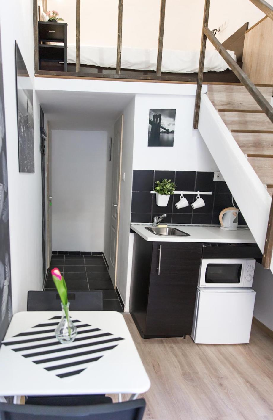 Private Lofts *